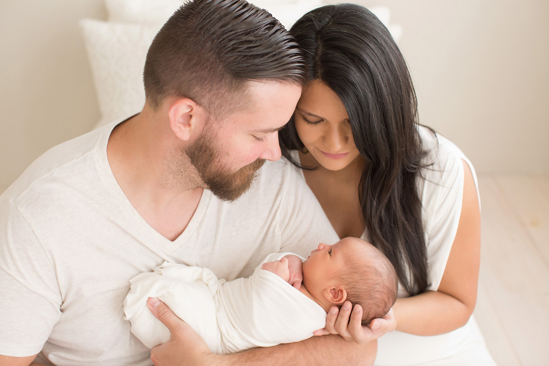 Louisville Ky Newborn photographer | Julie Brock Photography | Family Photographer | Maternity Photographer | mom and dad photo ideas with infant.jpg