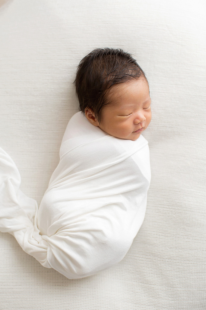 Professional Newborn Photographers Louisville KY | Julie Brock Photography | Off White Newborn Wrap for Photo Shoot | Family Photographer | Maternity.jpg
