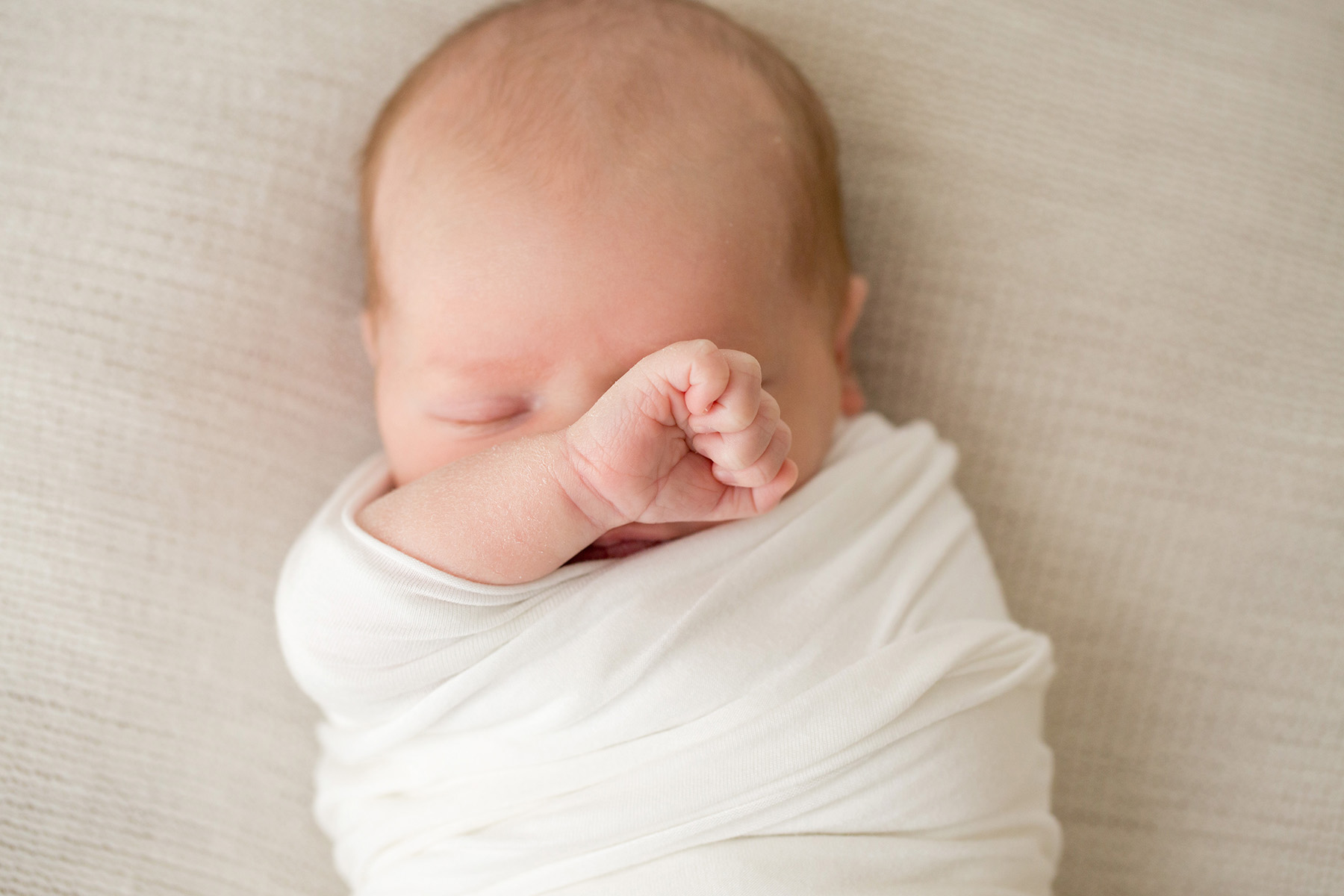 Louisville ky newborn photographer | Julie Brock Photography | Matenrity Photographer | Funny baby photo of baby with hand over face.jpg