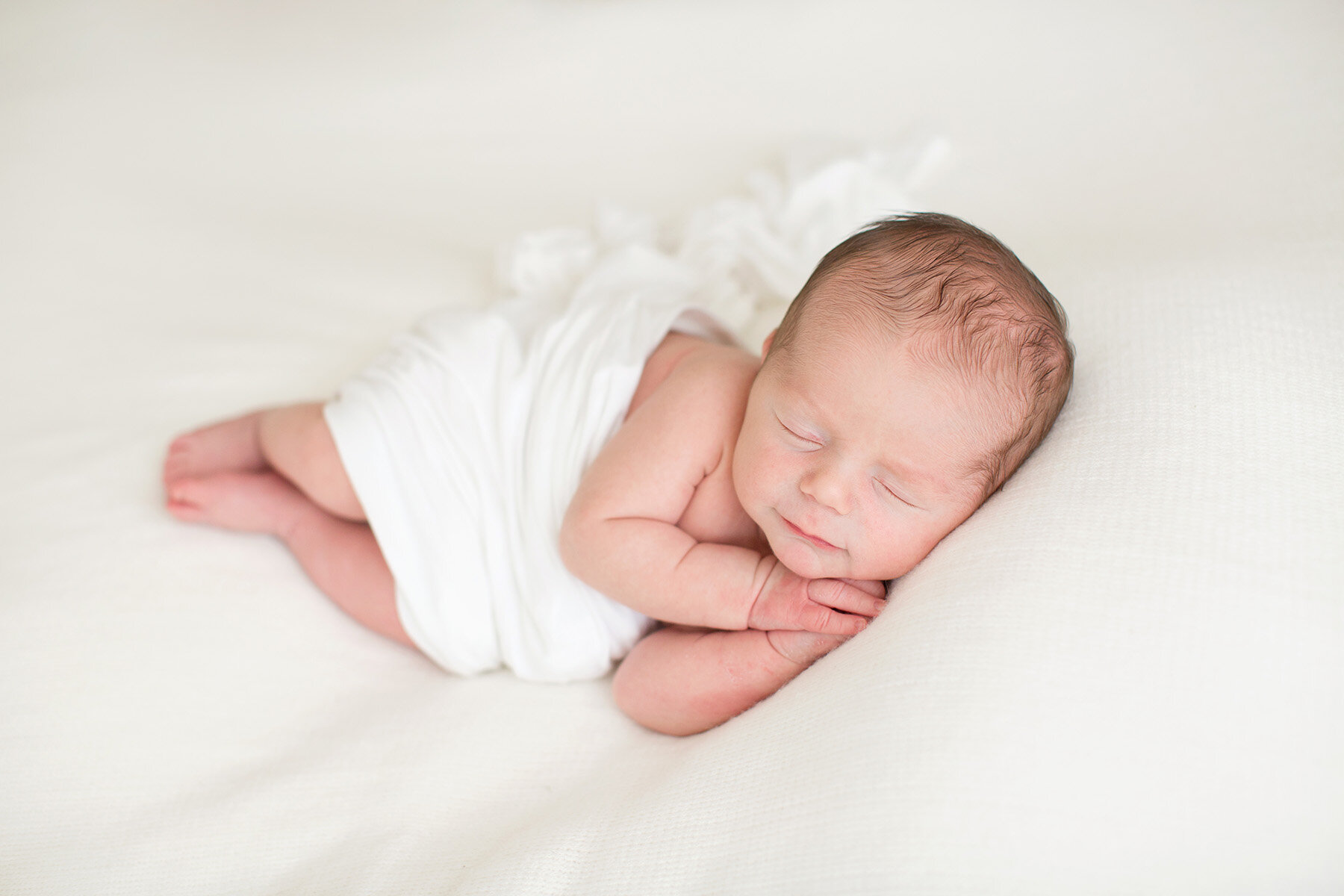 Louisville KY Newborn Photographer | Julie Brock Photography | Maternity | Natural baby photo session | Louisville Photography Studio for babies.jpg