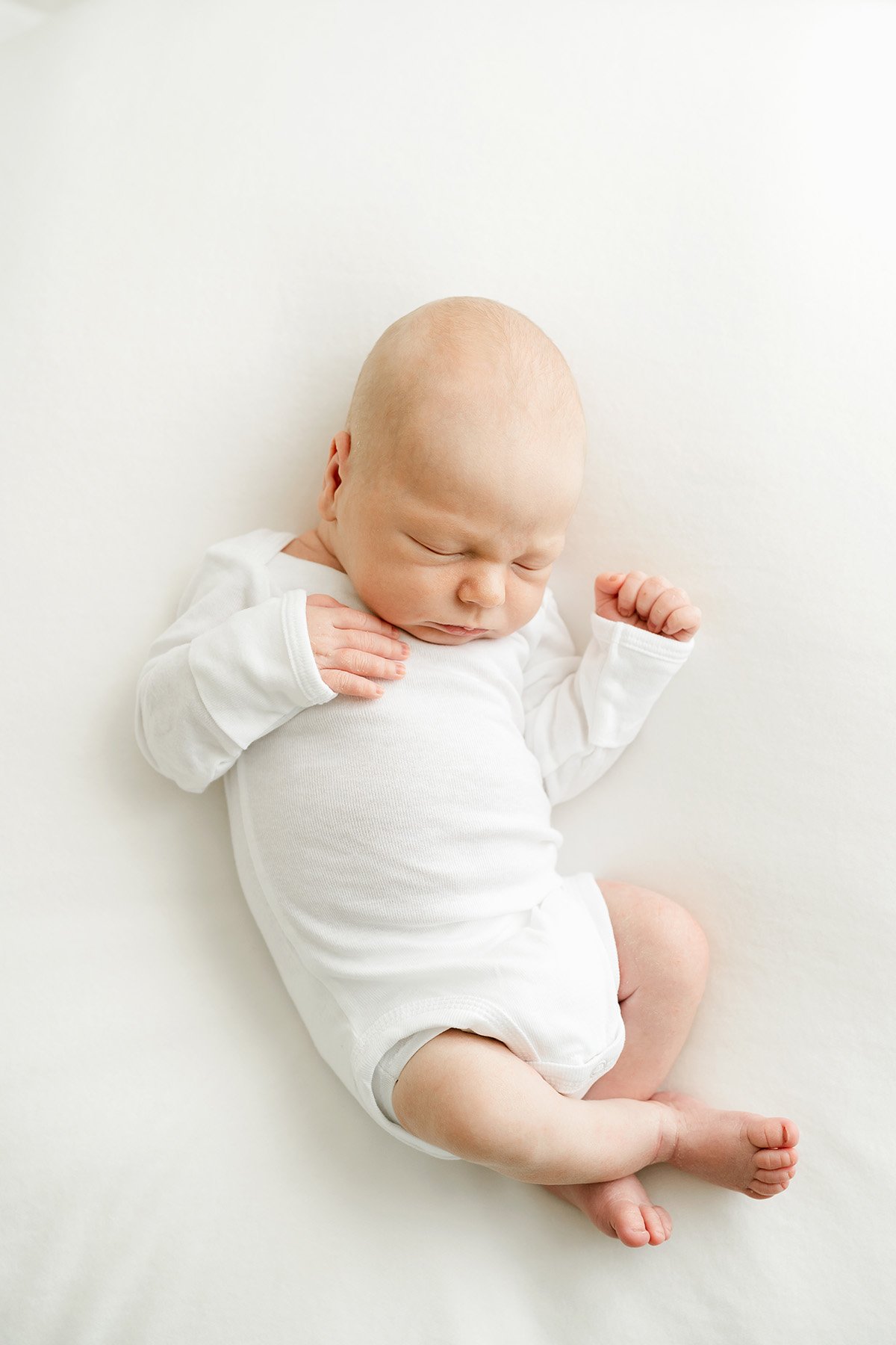 Natural-Light-Airy-Newborn-Photographer-Louisville-KY-Julie-Brock-Photography